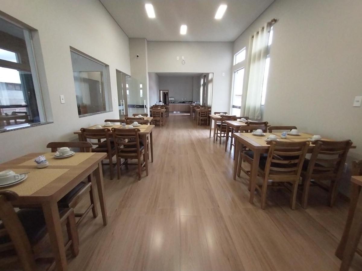 Rambo Hotel Алеґреті Екстер'єр фото