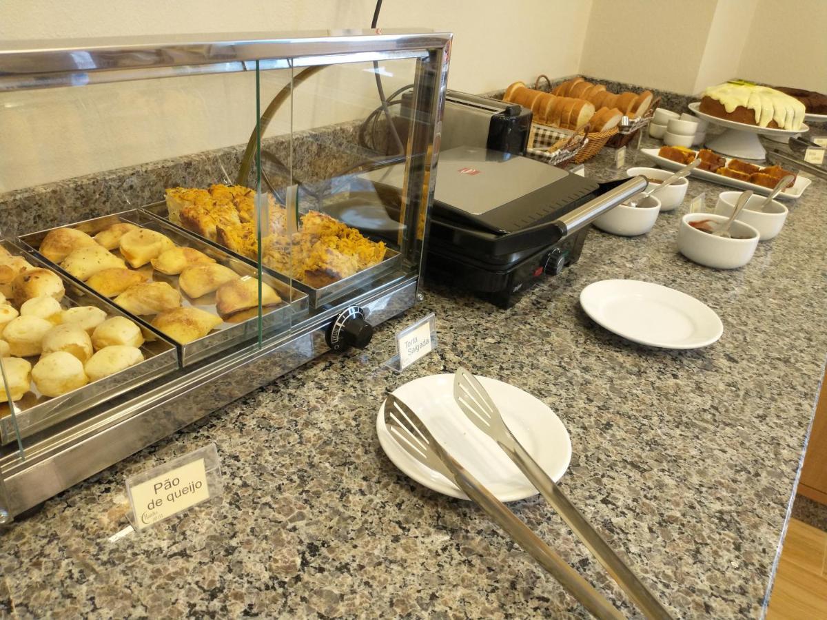 Rambo Hotel Алеґреті Екстер'єр фото